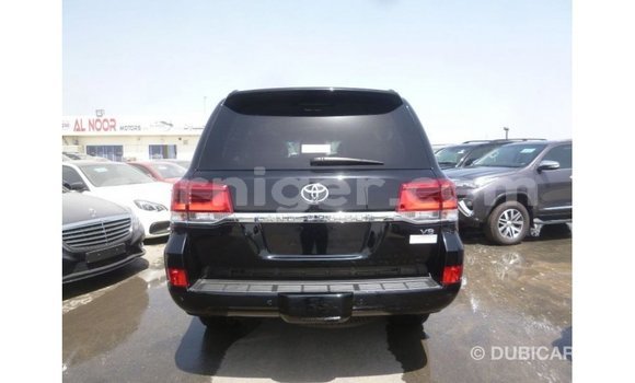 Buy Import Toyota Land Cruiser Black Truck in Import - Dubai in Agadez Buy Import Toyota Land Cruiser Black Truck in Import - Dubai in Agadez