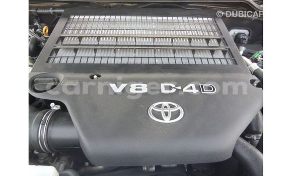 Buy Import Toyota Land Cruiser Black Truck in Import - Dubai in Agadez Buy Import Toyota Land Cruiser Black Truck in Import - Dubai in Agadez