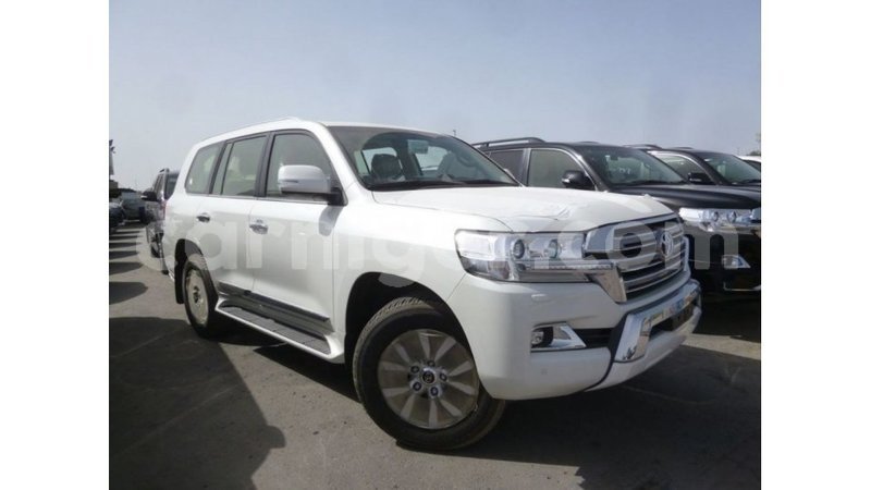 Big with watermark toyota land cruiser agadez import dubai 6045