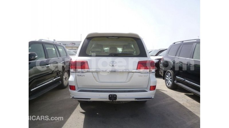 Big with watermark toyota land cruiser agadez import dubai 6045