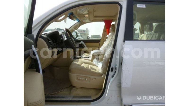 Big with watermark toyota land cruiser agadez import dubai 6045