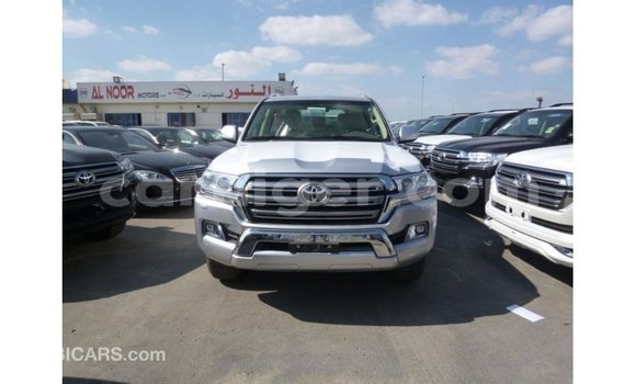 اشتري Imported Toyota Land Cruiser Other شاحنة في Import - Dubai في أغاديز اشتري Imported Toyota Land Cruiser Other شاحنة في Import - Dubai في أغاديز