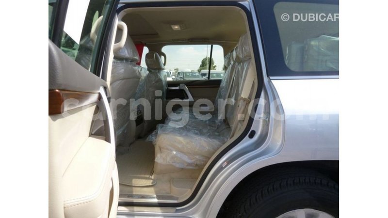 Big with watermark toyota land cruiser agadez import dubai 6047