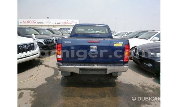 Sayi Imported Toyota Hilux Blue Mota in Import - Dubai a Agadez Sayi Imported Toyota Hilux Blue Mota in Import - Dubai a Agadez