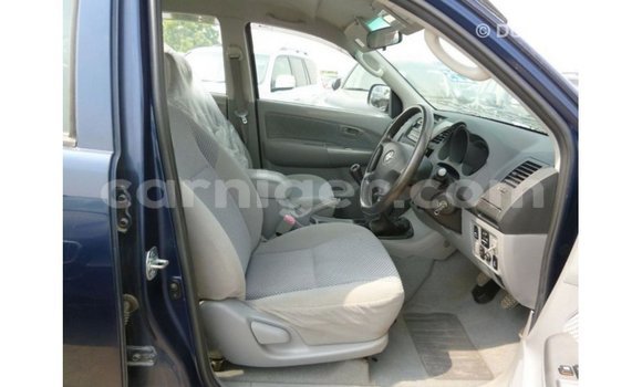 Sayi Imported Toyota Hilux Blue Mota in Import - Dubai a Agadez Sayi Imported Toyota Hilux Blue Mota in Import - Dubai a Agadez