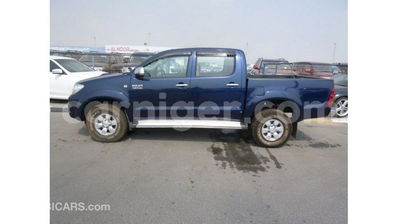 Big with watermark toyota hilux agadez import dubai 6050