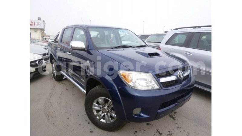 Big with watermark toyota hilux agadez import dubai 6052