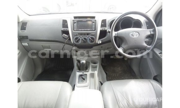 Buy Import Toyota Hilux Blue Car in Import - Dubai in Agadez Buy Import Toyota Hilux Blue Car in Import - Dubai in Agadez
