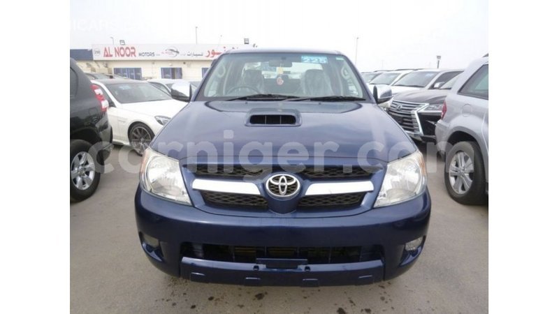 Big with watermark toyota hilux agadez import dubai 6052