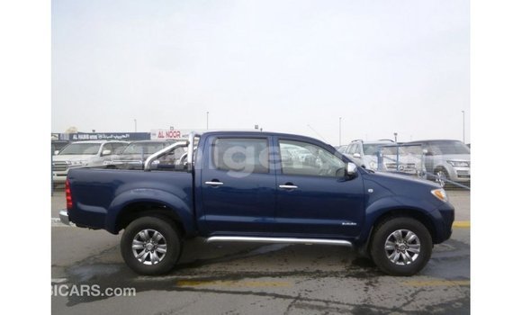 Buy Import Toyota Hilux Blue Car in Import - Dubai in Agadez Buy Import Toyota Hilux Blue Car in Import - Dubai in Agadez