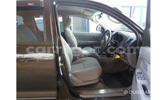 Sayi Imported Toyota Hilux Black Mota in Import - Dubai a Agadez Sayi Imported Toyota Hilux Black Mota in Import - Dubai a Agadez