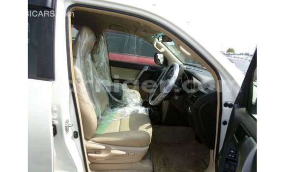 اشتري Imported Toyota Prado White سيارة في Import - Dubai في أغاديز اشتري Imported Toyota Prado White سيارة في Import - Dubai في أغاديز