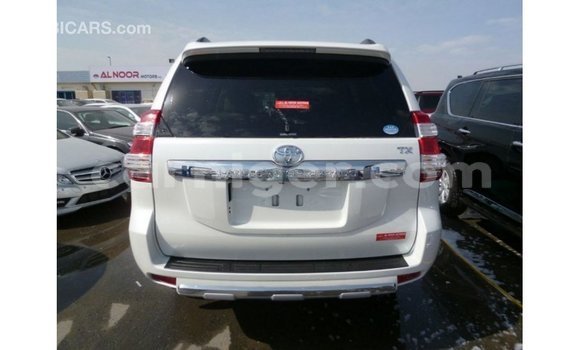اشتري Imported Toyota Prado White سيارة في Import - Dubai في أغاديز اشتري Imported Toyota Prado White سيارة في Import - Dubai في أغاديز