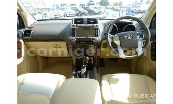 اشتري Imported Toyota Prado White سيارة في Import - Dubai في أغاديز اشتري Imported Toyota Prado White سيارة في Import - Dubai في أغاديز