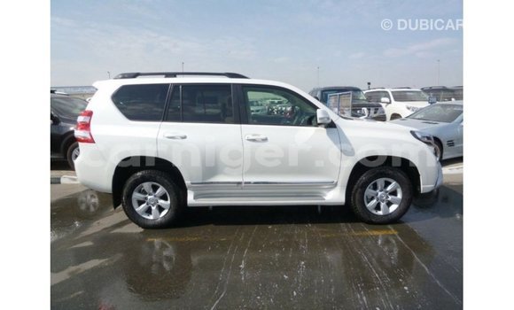 اشتري Imported Toyota Prado White سيارة في Import - Dubai في أغاديز اشتري Imported Toyota Prado White سيارة في Import - Dubai في أغاديز