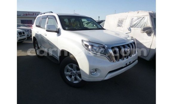Sayi Imported Toyota Prado White Mota in Import - Dubai a Agadez Sayi Imported Toyota Prado White Mota in Import - Dubai a Agadez