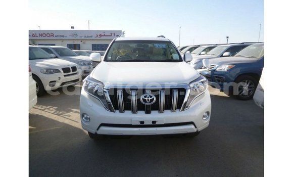 Sayi Imported Toyota Prado White Mota in Import - Dubai a Agadez Sayi Imported Toyota Prado White Mota in Import - Dubai a Agadez
