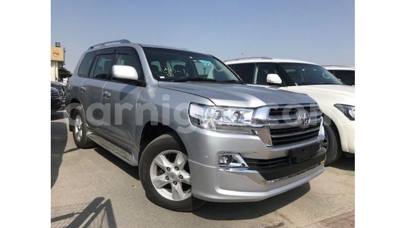 Big with watermark toyota land cruiser agadez import dubai 6072