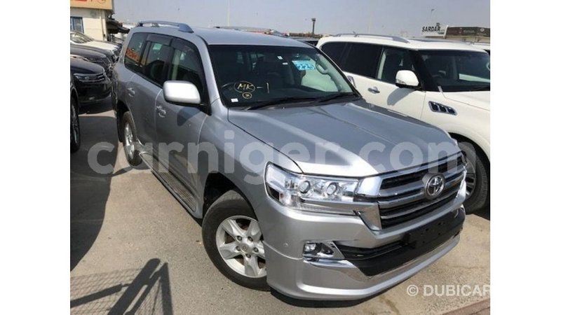 Big with watermark toyota land cruiser agadez import dubai 6072