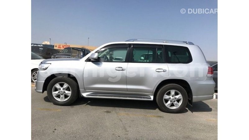 Big with watermark toyota land cruiser agadez import dubai 6072