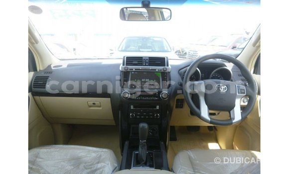 Sayi Imported Toyota Prado White Mota in Import - Dubai a Agadez Sayi Imported Toyota Prado White Mota in Import - Dubai a Agadez