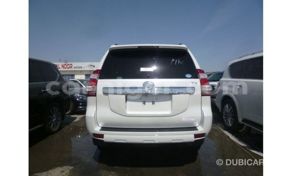 Sayi Imported Toyota Prado White Mota in Import - Dubai a Agadez Sayi Imported Toyota Prado White Mota in Import - Dubai a Agadez