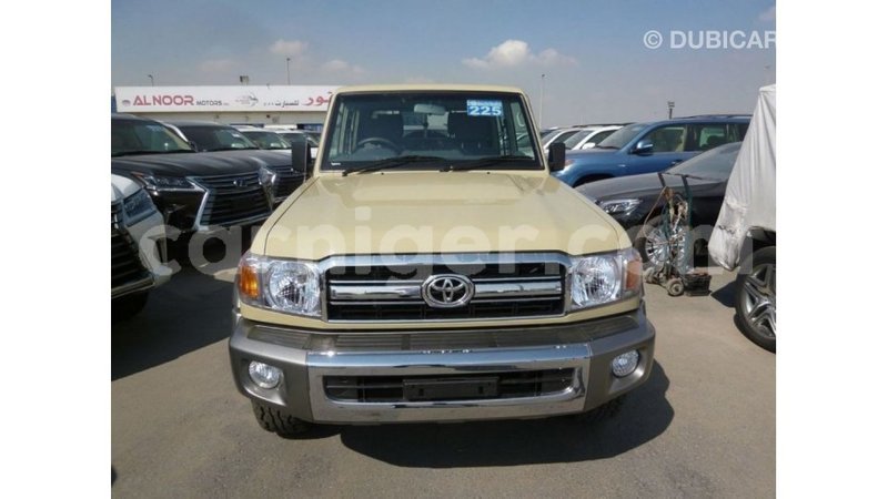 Big with watermark toyota land cruiser agadez import dubai 6079