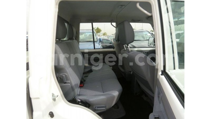 Big with watermark toyota land cruiser agadez import dubai 6080