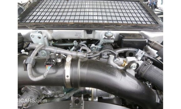 اشتري Imported Toyota Land Cruiser White شاحنة في Import - Dubai في أغاديز اشتري Imported Toyota Land Cruiser White شاحنة في Import - Dubai في أغاديز