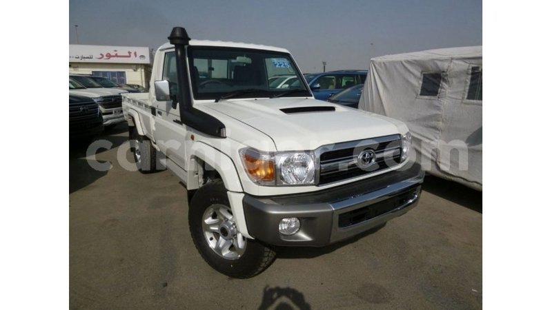 Big with watermark toyota land cruiser agadez import dubai 6081