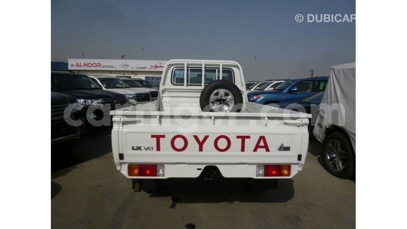 Big with watermark toyota land cruiser agadez import dubai 6081