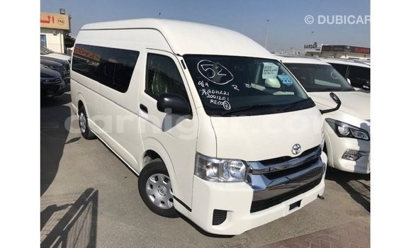 اشتري Imported Toyota Hiace White سيارة في Import - Dubai في أغاديز اشتري Imported Toyota Hiace White سيارة في Import - Dubai في أغاديز