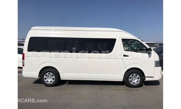 اشتري Imported Toyota Hiace White سيارة في Import - Dubai في أغاديز اشتري Imported Toyota Hiace White سيارة في Import - Dubai في أغاديز