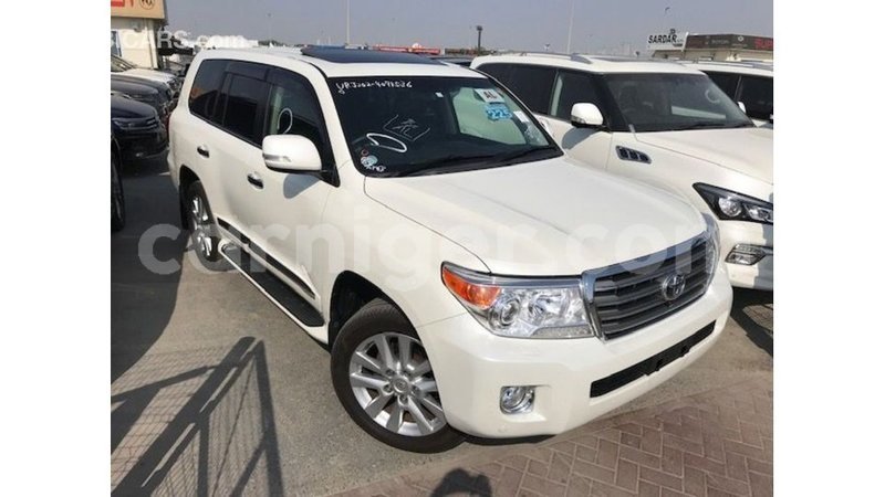 Big with watermark toyota land cruiser agadez import dubai 6089