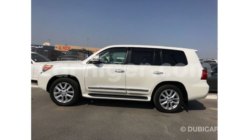 Big with watermark toyota land cruiser agadez import dubai 6089