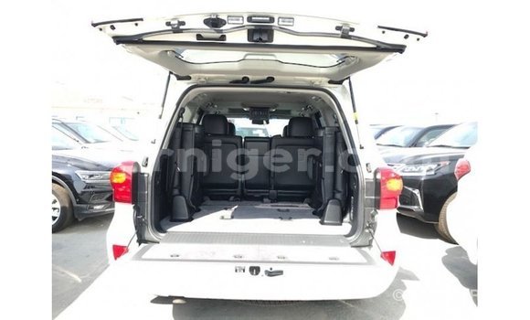 اشتري Imported Toyota Land Cruiser White شاحنة في Import - Dubai في أغاديز اشتري Imported Toyota Land Cruiser White شاحنة في Import - Dubai في أغاديز