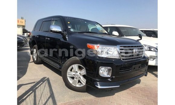 Buy Import Toyota Land Cruiser Black Truck in Import - Dubai in Agadez Buy Import Toyota Land Cruiser Black Truck in Import - Dubai in Agadez