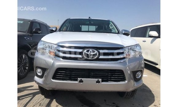 Sayi Imported Toyota Hilux Other Mota in Import - Dubai a Agadez Sayi Imported Toyota Hilux Other Mota in Import - Dubai a Agadez