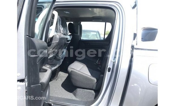 Sayi Imported Toyota Hilux Other Mota in Import - Dubai a Agadez Sayi Imported Toyota Hilux Other Mota in Import - Dubai a Agadez