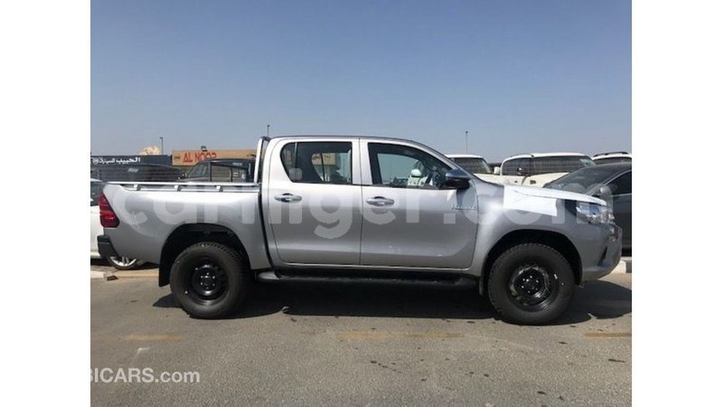 Big with watermark toyota hilux agadez import dubai 6092