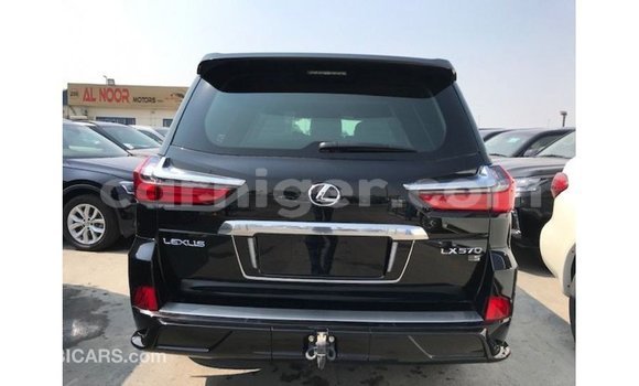 Sayi Imported Lexus LX Black Mota in Import - Dubai a Agadez Sayi Imported Lexus LX Black Mota in Import - Dubai a Agadez