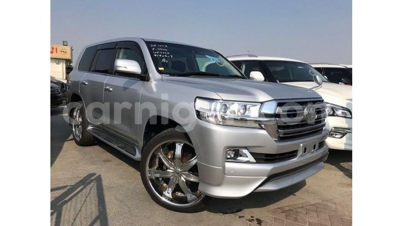 Big with watermark toyota land cruiser agadez import dubai 6094