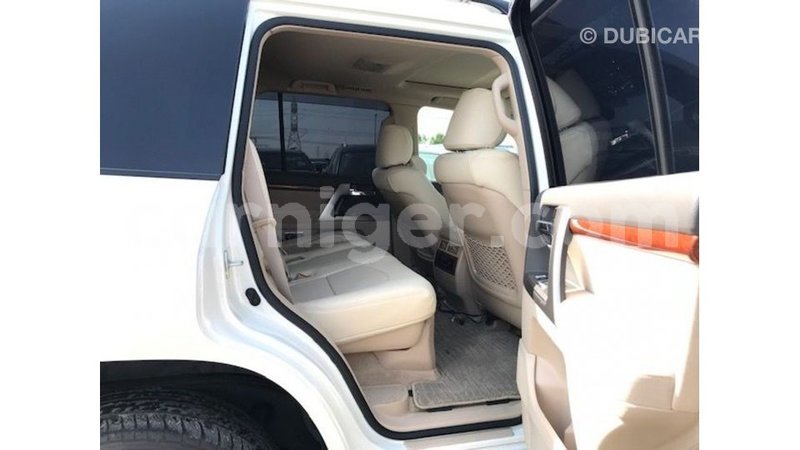 Big with watermark toyota land cruiser agadez import dubai 6097