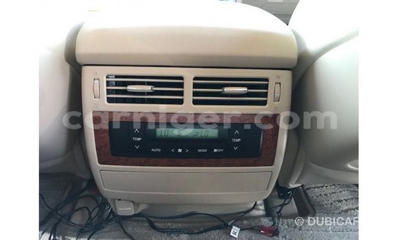 اشتري Imported Toyota Land Cruiser White شاحنة في Import - Dubai في أغاديز اشتري Imported Toyota Land Cruiser White شاحنة في Import - Dubai في أغاديز