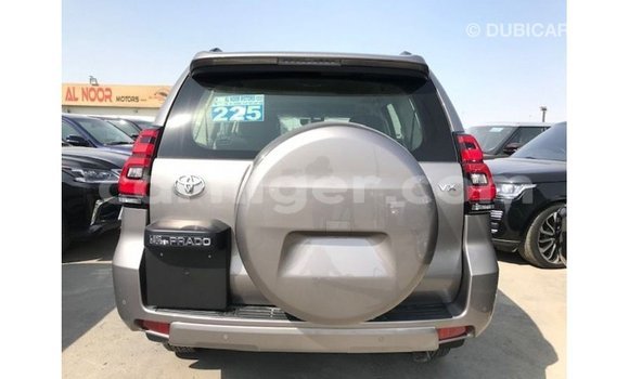Acheter Import Voiture Toyota Prado Marron à Import - Dubai, Agadez Acheter Import Voiture Toyota Prado Marron à Import - Dubai, Agadez
