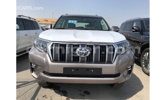 Acheter Import Voiture Toyota Prado Marron à Import - Dubai, Agadez Acheter Import Voiture Toyota Prado Marron à Import - Dubai, Agadez