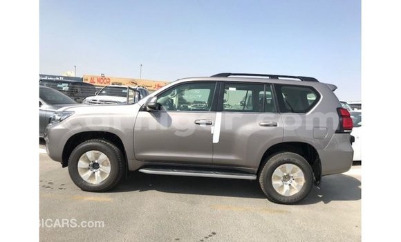 Acheter Import Voiture Toyota Prado Marron à Import - Dubai, Agadez Acheter Import Voiture Toyota Prado Marron à Import - Dubai, Agadez