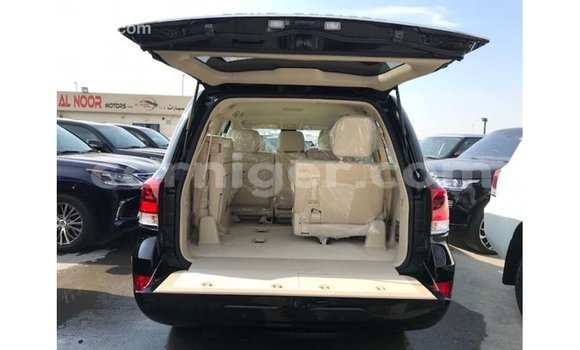 اشتري Imported Toyota Land Cruiser Black شاحنة في Import - Dubai في أغاديز اشتري Imported Toyota Land Cruiser Black شاحنة في Import - Dubai في أغاديز
