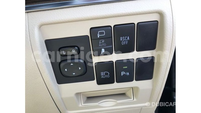 Big with watermark toyota land cruiser agadez import dubai 6099