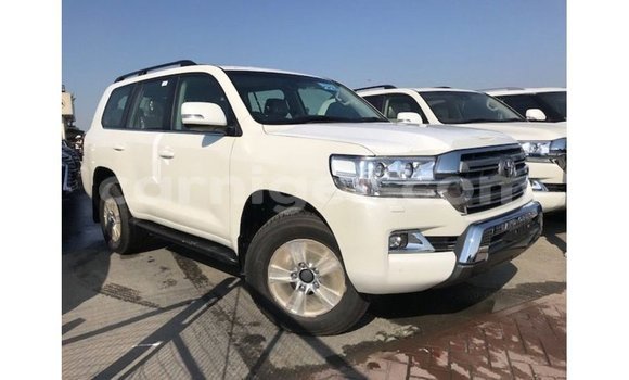 Acheter Import Utilitaire Toyota Land Cruiser Blanc à Import - Dubai, Agadez Acheter Import Utilitaire Toyota Land Cruiser Blanc à Import - Dubai, Agadez